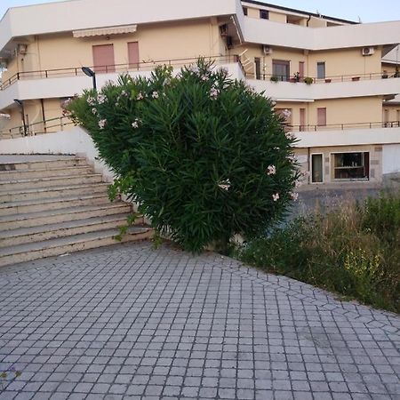 Apartments Mediterraneo 475 Scalea Buitenkant foto